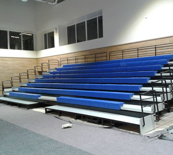 Manual HDPE Bench Retractable Gym Bleachers Indoor Basketball Bleachers